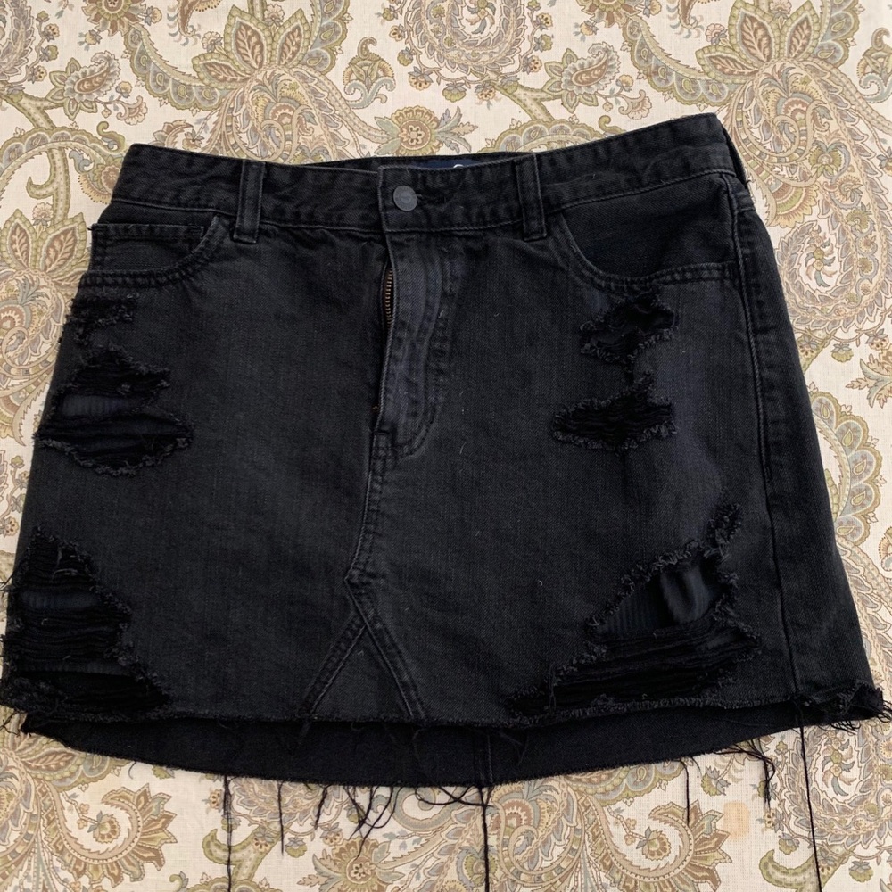 Hollister distressed jean skirt
